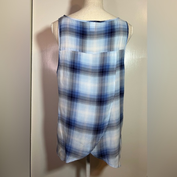 Torrid size 0 Blue Plaid Sleeveless Tank Top Women’s Size L - Picture 4 of 8